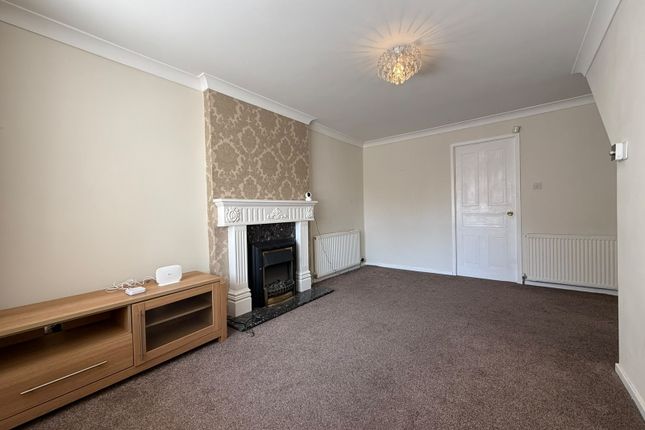 18, Alderson Avenue, Rotherham photo 2