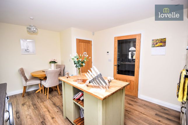 13 Gibson Way, Louth photo 3