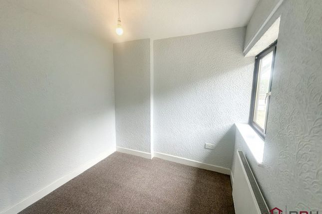 9 Markham Square, Doncaster photo 4