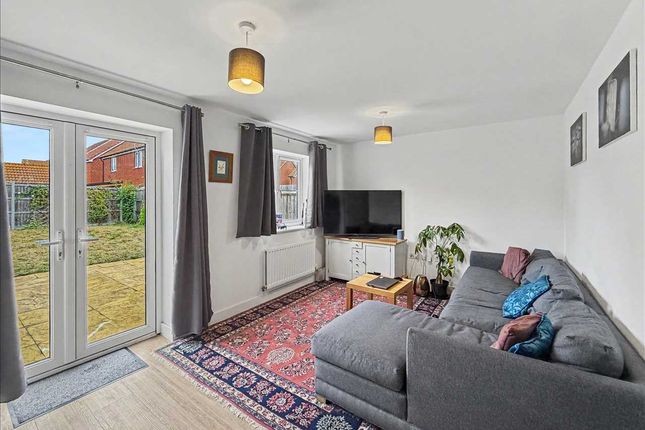 33, Barley Road, Kirby Cross photo 4
