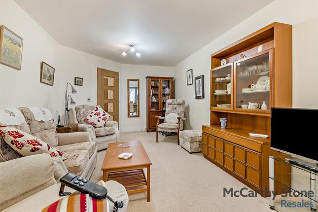 43 Jenner Court, St. Georges Road, Cheltenham photo 4