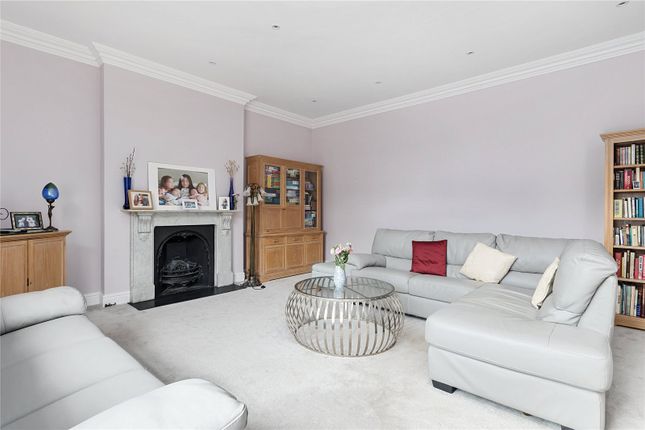 10, Chipstead Park Close, Kent photo 4