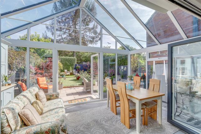 10 Meadow Croft Gardens, Nottingham photo 4