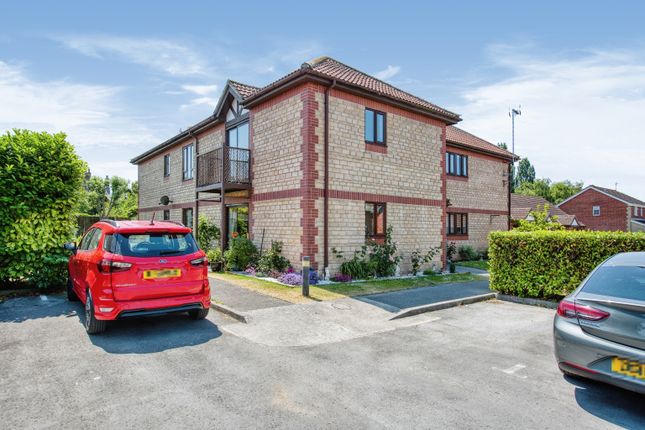 Flat for sale in Mow Barton, Martock, Somerset