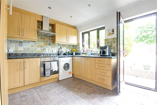 32, Spicersfield, Waltham Cross photo 5
