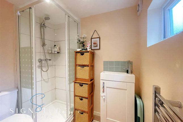 Terraced house for sale in Shaftesbury Road, Watford