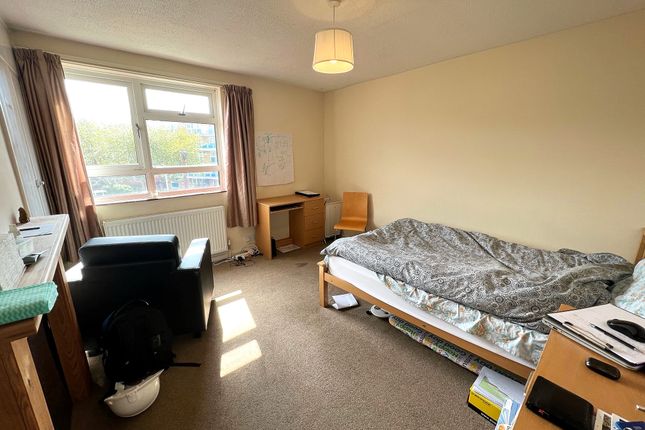 Flat to rent in Rivers Street, Southsea