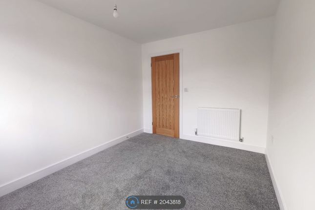 Flat to rent in Heol Brynhyfryd, Pontypridd