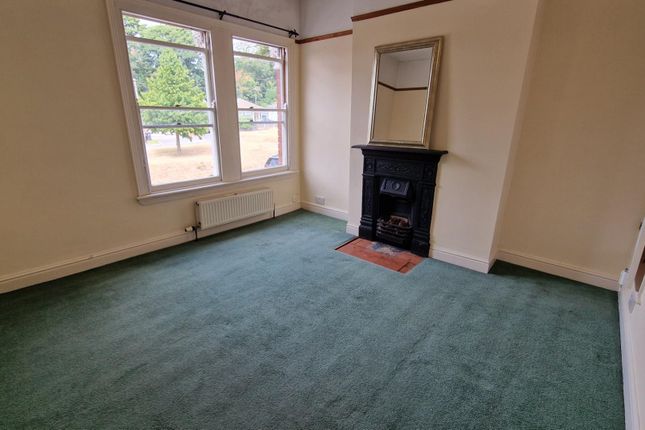 2-bed house on 92, War Lane, Birmingham, £1,100/mo