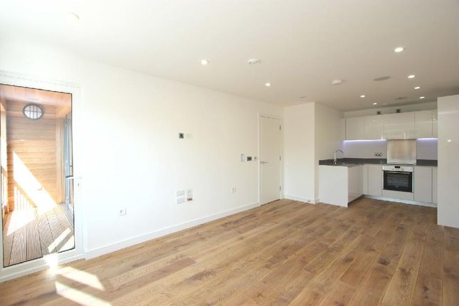 1 bed flat to rent in Maltby Street, Tower Bridge, London SE1