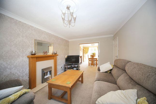 8 Sandown Road, Wigan photo 2
