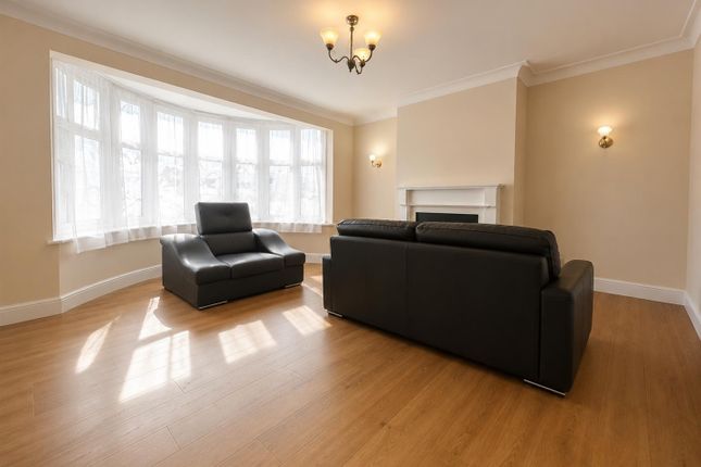 81, Tanfield Avenue, London photo 2