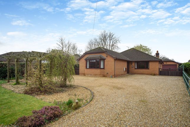 Thumbnail Bungalow for sale in Wedmans Lane, Rotherwick, Hook, Hampshire