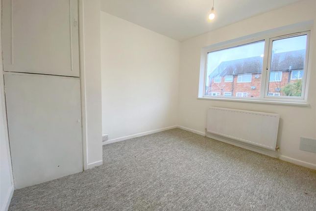 Maisonette to rent in Turners Road North, Luton