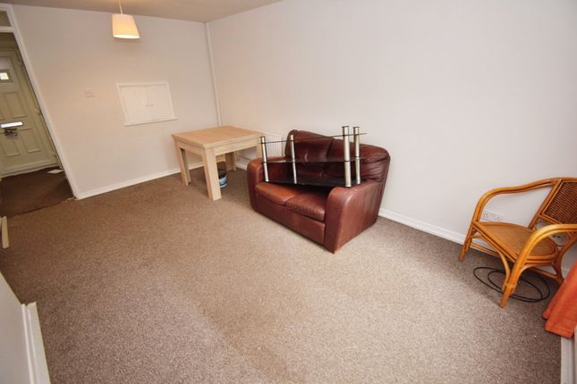 44, Stowe Place, Coventry photo 3