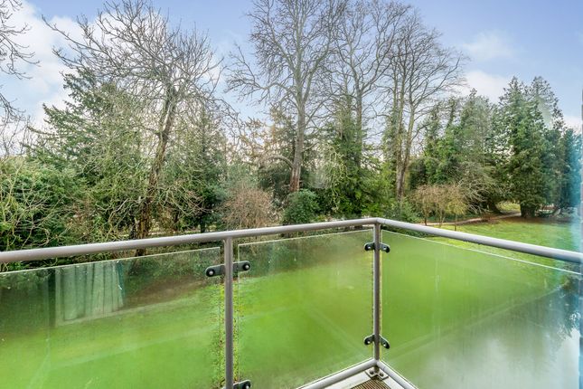 65, Candleford Court, Buckinghamshire photo 4