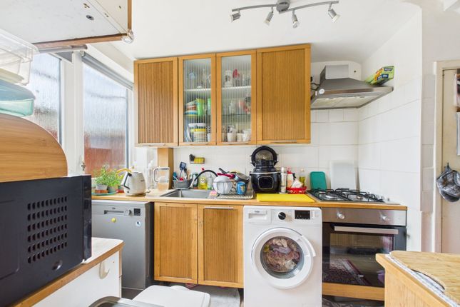 15, Newport Road, Berkshire photo 2