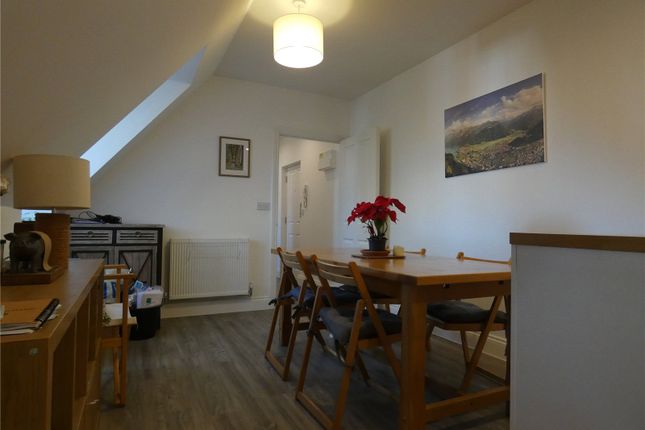 Flat 9, London Court, 60A London Road, Canterbury photo 5