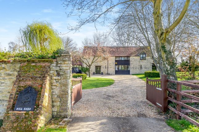 Country house for sale in Leckhampstead Road Thornborough Buckingham, Buckinghamshire