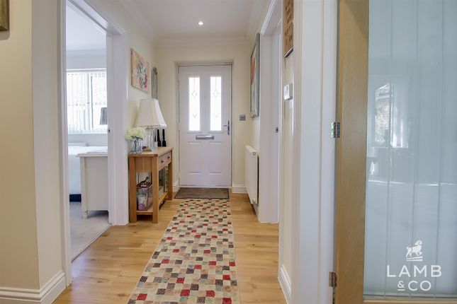 2, Fronks Gardens, Harwich photo 4