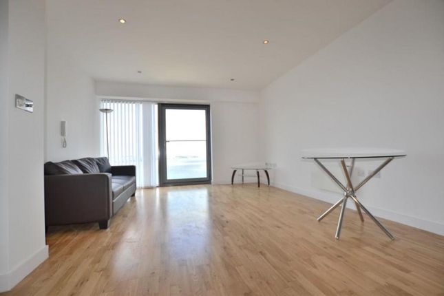 APARTMENT 92, 19, Princes Parade Liverpool, Merseyside photo 4