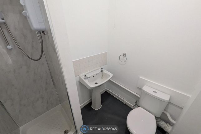 Flat, Charlotte St, Plymouth photo 5