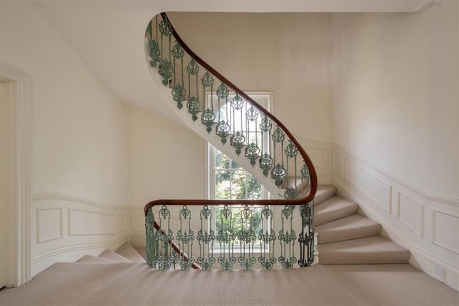 3, Cavendish Avenue, London photo 2