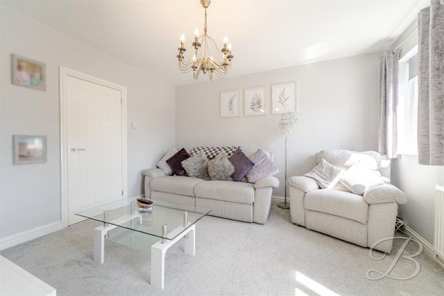 20, Elyn Avenue, Chesterfield photo 3