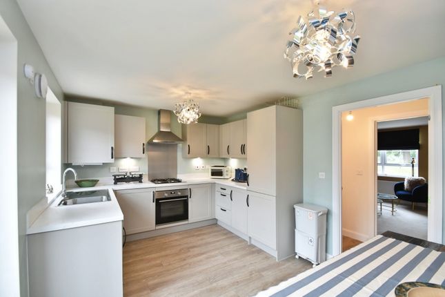 10, Cornmill Crescent, North Yorkshire photo 4