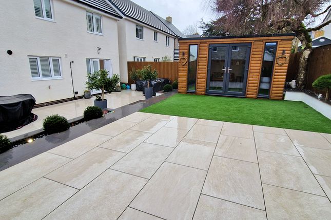24, LLYS PENFRO, PORTHCAWL photo 2