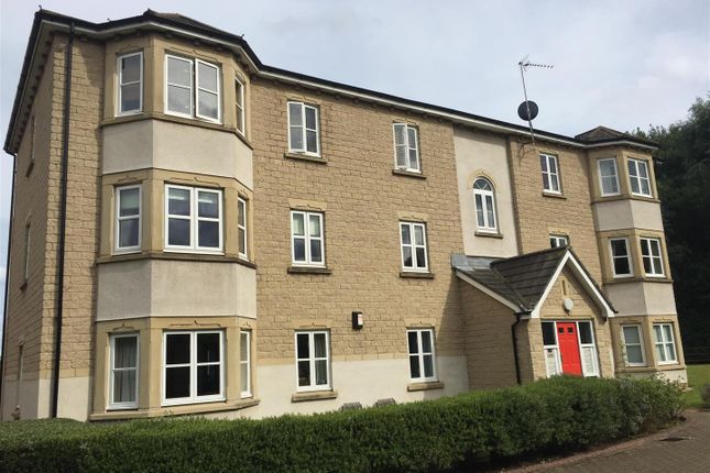 Flat to rent in Carnoustie Court, Whitley Bay