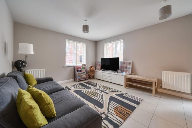 15, Turner Drive, Oxfordshire photo 4