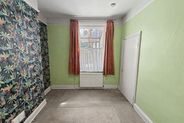 Flat 1, 9 Belmont Road, Tiverton photo 4