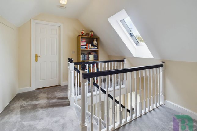 Detached house for sale in Pine Close, Leighton Buzzard