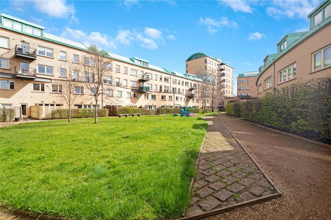 Flat for sale in Queen Elizabeth Gardens, Oatlands, Glasgow