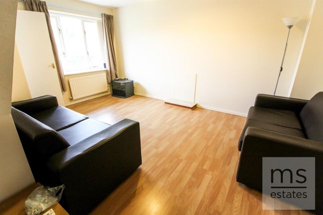 Peregrine Close, Nottingham photo 3
