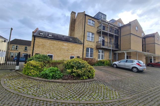 Thumbnail Flat to rent in Flat 6, Burberry Court, Littleport