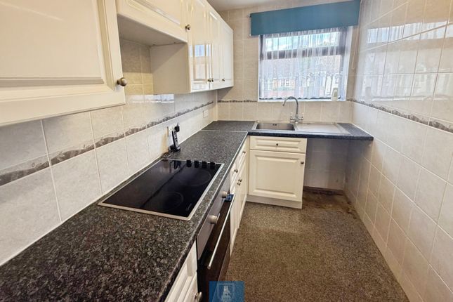 37, Chamberlaine Street, Bedworth photo 3