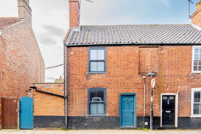 Thumbnail Cottage for sale in Lower Olland Street, Bungay