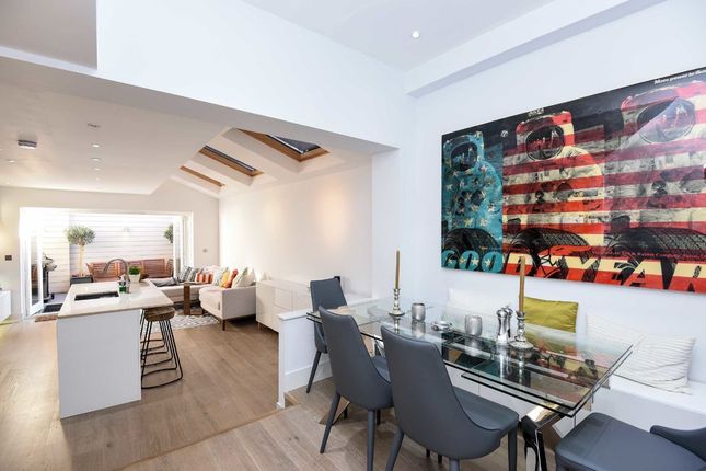 Flat for sale in Epirus Road, London