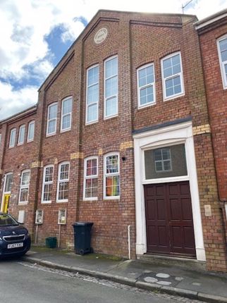 Flat to rent in Albert Grove South, St. George, Bristol