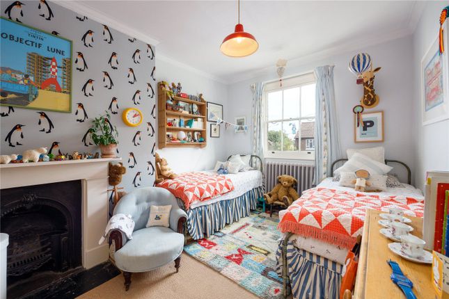 Terraced house for sale in Charlwood Road, London