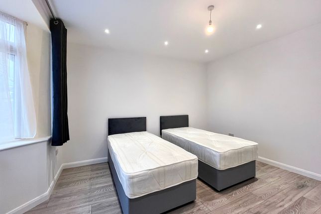 260 EALING ROAD, WEMBLEY photo 3