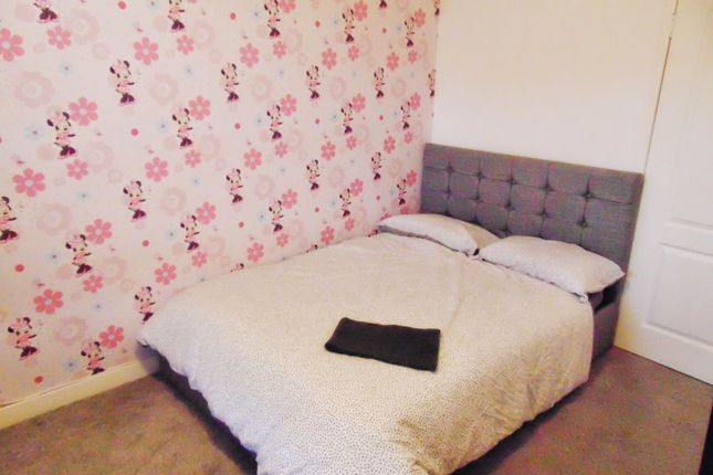 Ramsay Crescent, West Lothian, Scotland photo 5