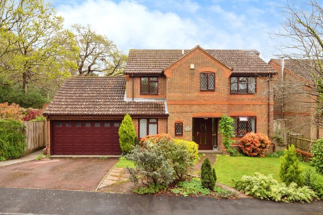 25Baytreeclosebaytreecloseheathfieldtn218Yg