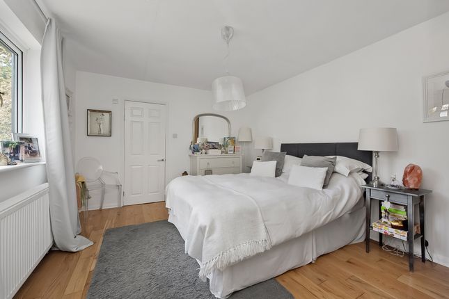 Terraced house for sale in Scotts Avenue, Bromley