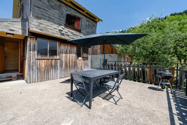 Chalet for sale in Le Bouchet-Mont-Charvin, Annecy / Aix Les Bains, French Alps / Lakes