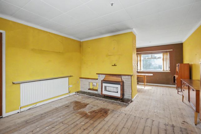 17 Charlton Close, Swadlincote photo 5