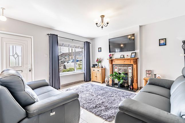 26 Milton Close, Pontypridd photo 4