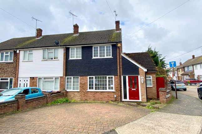 End terrace house for sale in Larkswood Road, Corringham